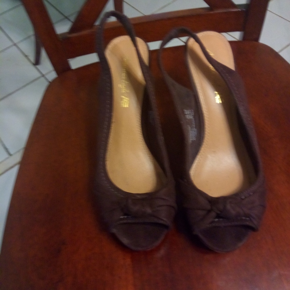 American Eagle Wedge platform shoes
